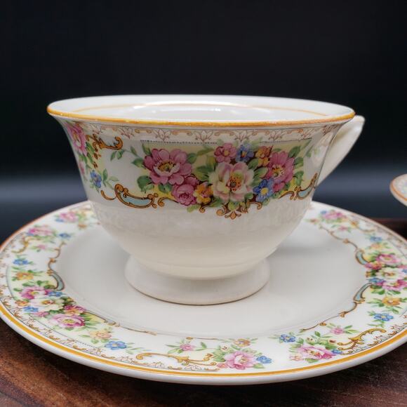 Vintage Edwin Knowles Hostess Cup, Berry Bowl & Bread Plate Trio – Floral Scroll - Picture 12 of 12